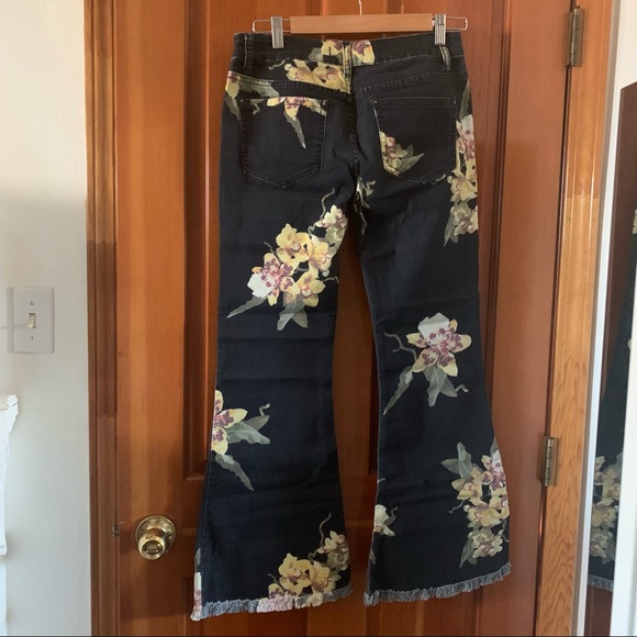 Free People flare jeans size 28 - Picture 5 of 8